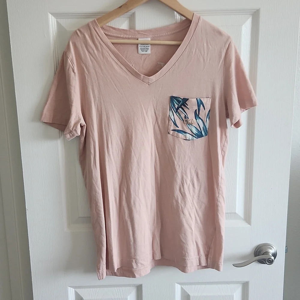 Pink by Victoria's Secret tshirt pink XS